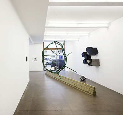 NOTES ON SCULPTURE, curated by Friederike Nymphius: . 