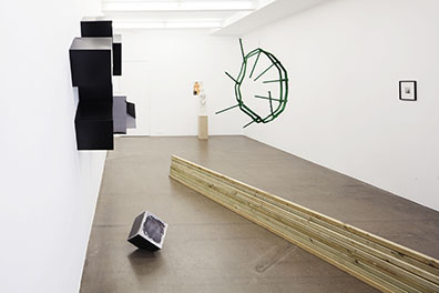 NOTES ON SCULPTURE, curated by Friederike Nymphius: . 