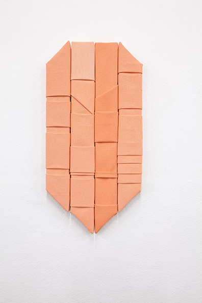 Theresa Eipeldauer: Acryl auf Leinwand, Holz
40 x 25 x 2,5 cm, Unikat

. Theresa Eipeldauer