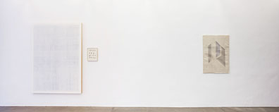 EMAK BAKIA _ curated by_Vienna 2016  "Meine Herkunft habe ich mir selbst ausgedacht": l.: Sofie Thorsen. Courtesy Krobath Wien
m.: Henri Michaux. Leihgabe Sammlung Ploner Wien
r.:Haleh Redjaian. Courtesy: Galerie Arratia Beer Berlin. Rudolf Strobl