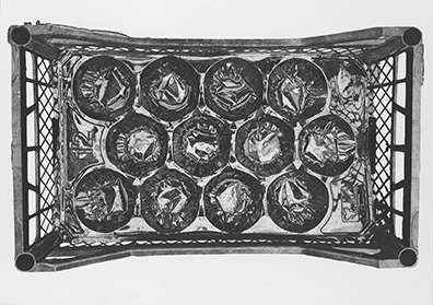 Sonja Gangl : Bleistift auf Papier, 44 x 62 cm, Blattgröße: 45,2 x 63,2 cm rückseitig signiert, auf säurefreiem Karton, gerahmt Eiche schwarz gebeizt, entspiegeltes Museumsglas Mirograd/UV- Schutz. Unikat
. 