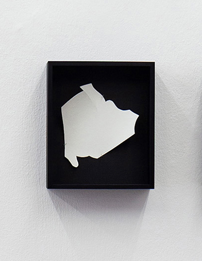 Sofie Thorsen: 
Pigment und Kaseinfarbe auf Holz / 
pigment and casein paint on wood 30 x 25 cm
Unikat/unique. Sofie Thorsen.