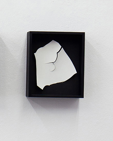 Sofie Thorsen: 
Pigment und Kaseinfarbe auf Holz / 
pigment and casein paint on wood 30 x 25 cm
Unikat/unique. Sofie Thorsen.