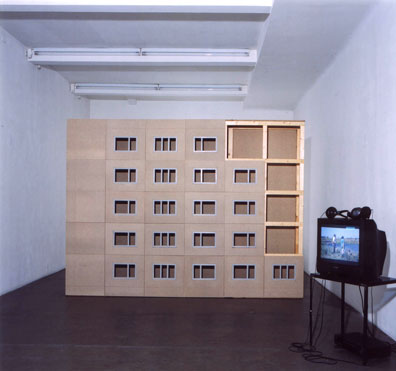 Cubed: Michaela Schweiger, Besuch bei Themroc, Installation, 2004. 
