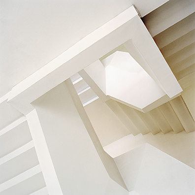 Josef Bauer[br]Hertha Hurnaus[br]Fritz Panzer[br]Sofie Thorsen : (Slowakische Nationalgalerie/
National Gallery of Slovakia, Bratislava/SK, Arch. V. Dedeček)
Pigmentprint auf FineArt Papier, kaschiert auf Alu-Dibond, gerahmt
60 x 60 cm
Ed. 5 + 2 AP. 