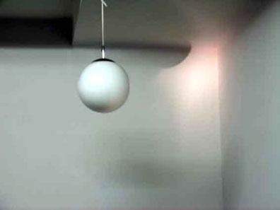 Isabell Heimerdinger: 2003, Lampe und Spotlight, Größe variabel. 